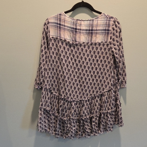 ODDY Tiered Button Down Tunic Raw Edge High Low Hem Gray And Blue Women's Small - Picture 8 of 12